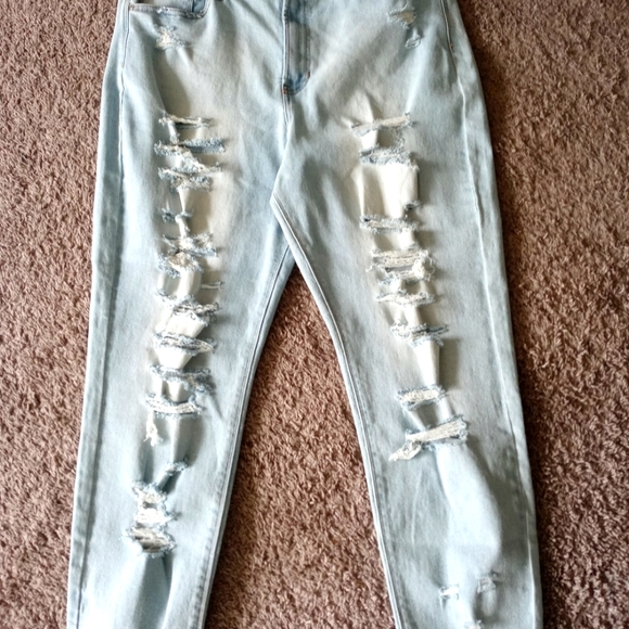 🛑SOLD🛑🌿Guess🍂🌿 Jeans - Picture 1 of 5